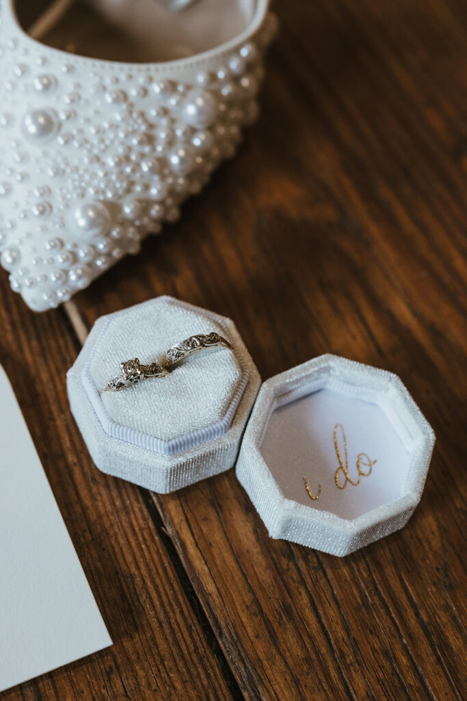 mid-century wedding details