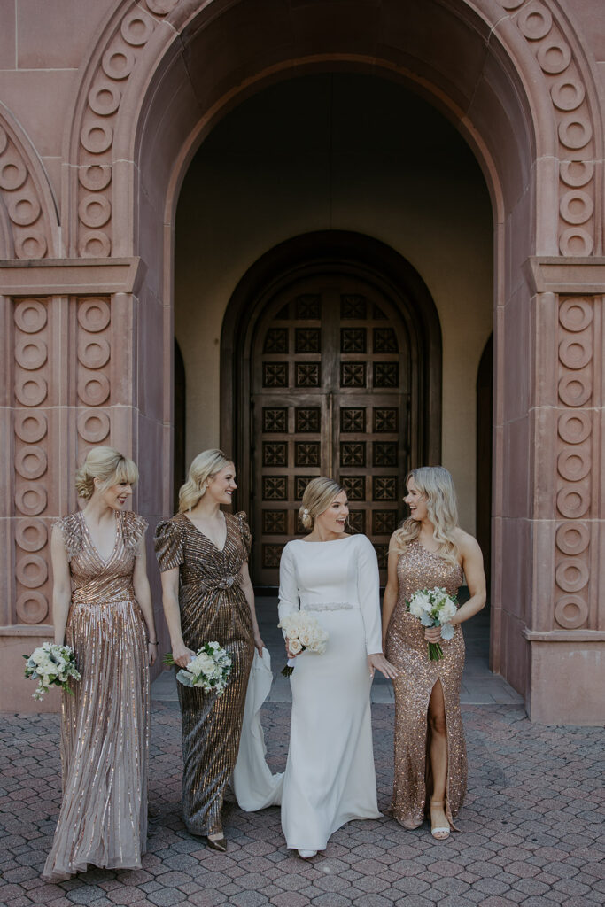 bride and bridesmaids photos 