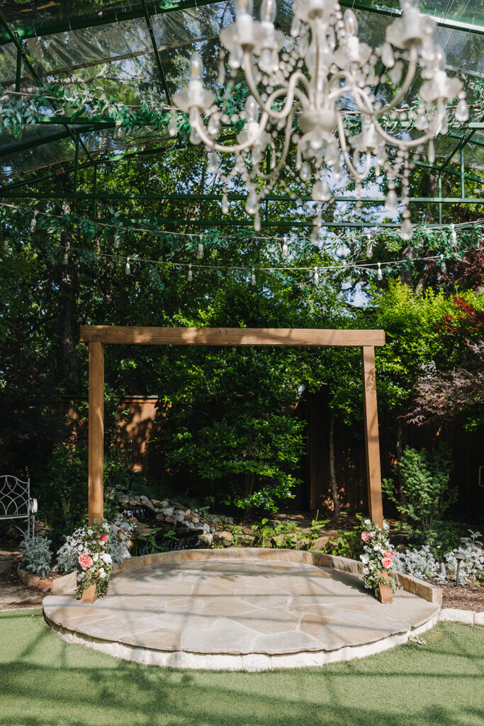 garden wedding ceremony decor 