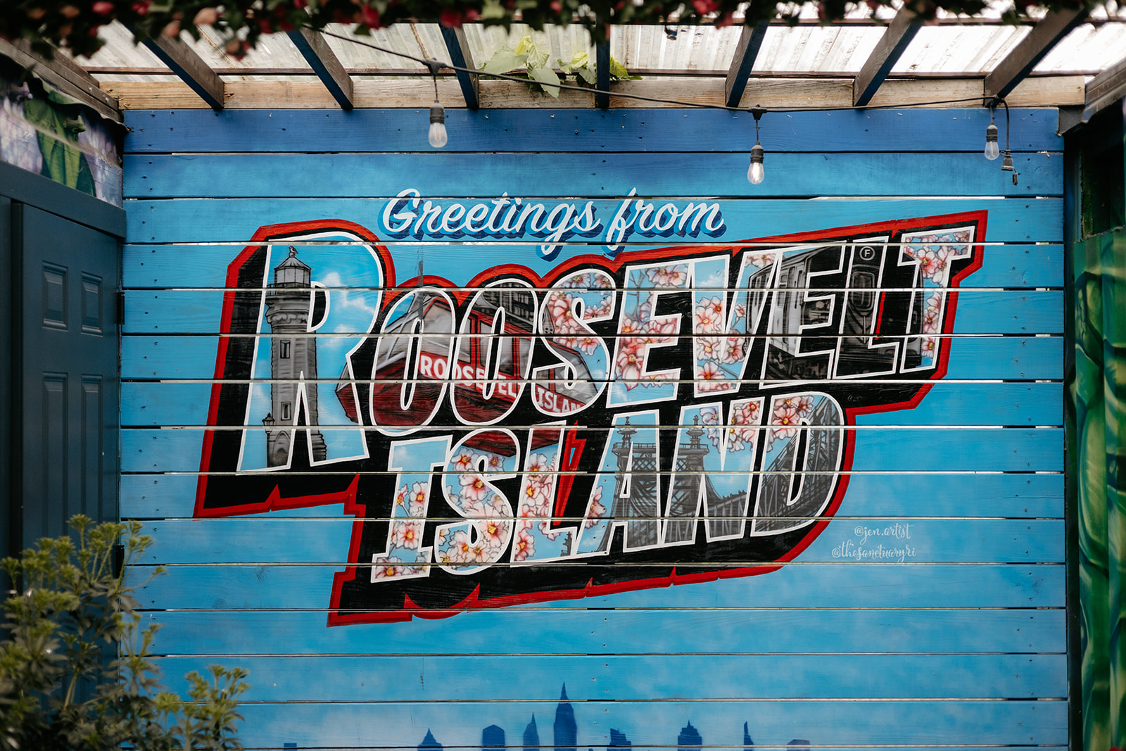 A colorful sign of the roosevelt island NYC