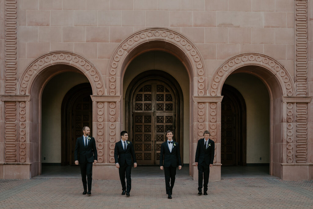 groom and groomsmen photos