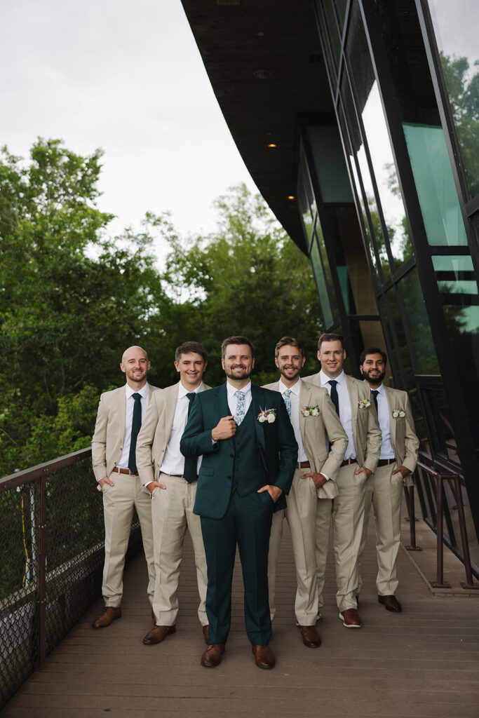 groom and groomsmen photo